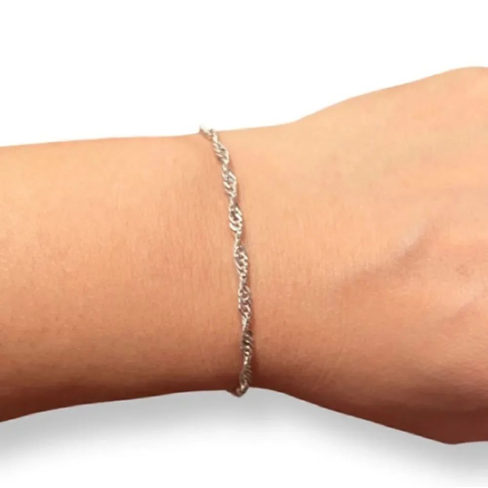 🤯5/$25🤯 Silver Tone Twist Bracelet